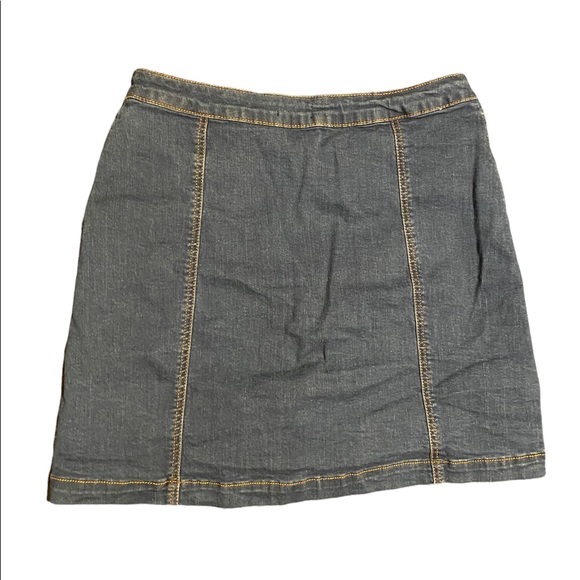 Mini jeans skirt - Picture 6 of 6